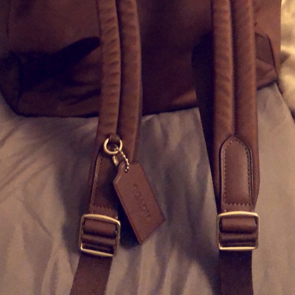 Backpack - Picture 4 of 6